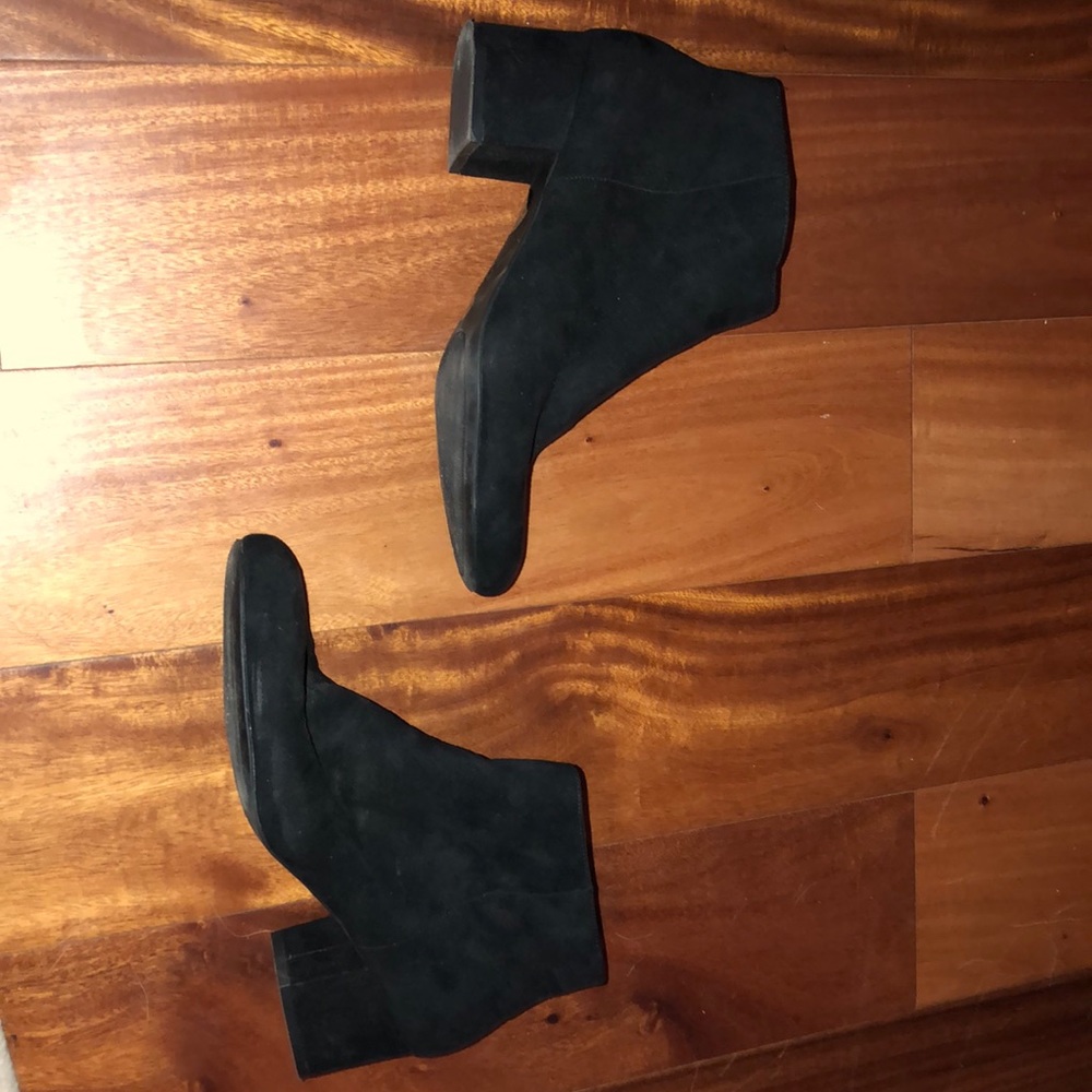 Healed booties